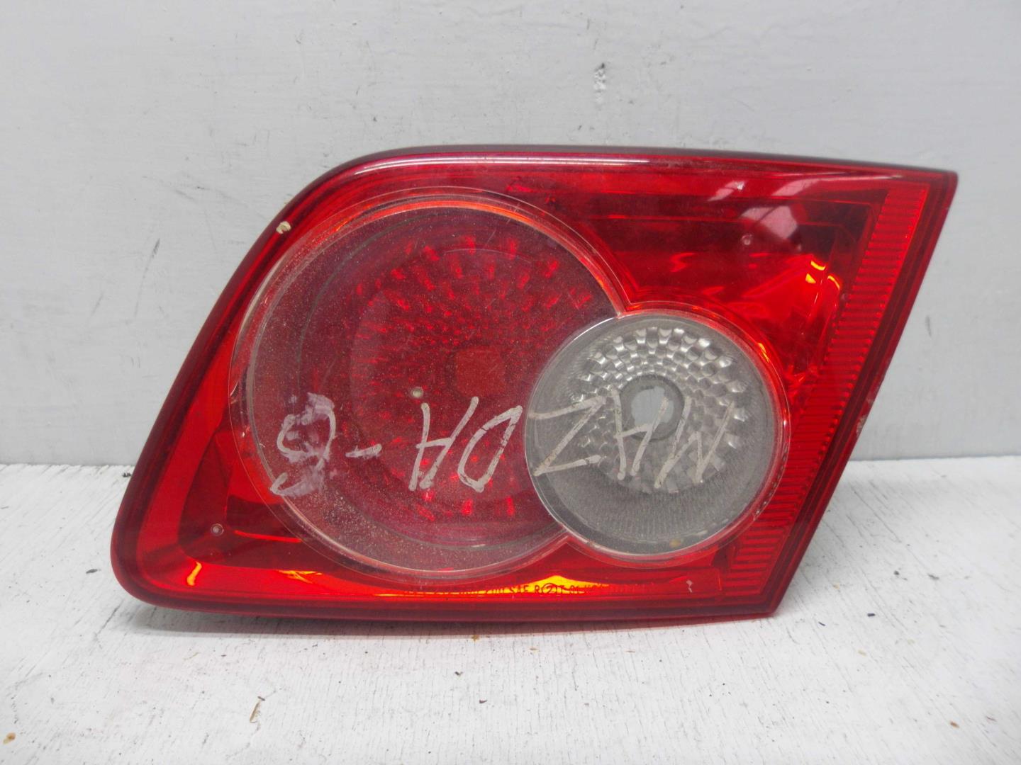 Фонарь задний внутренний правый