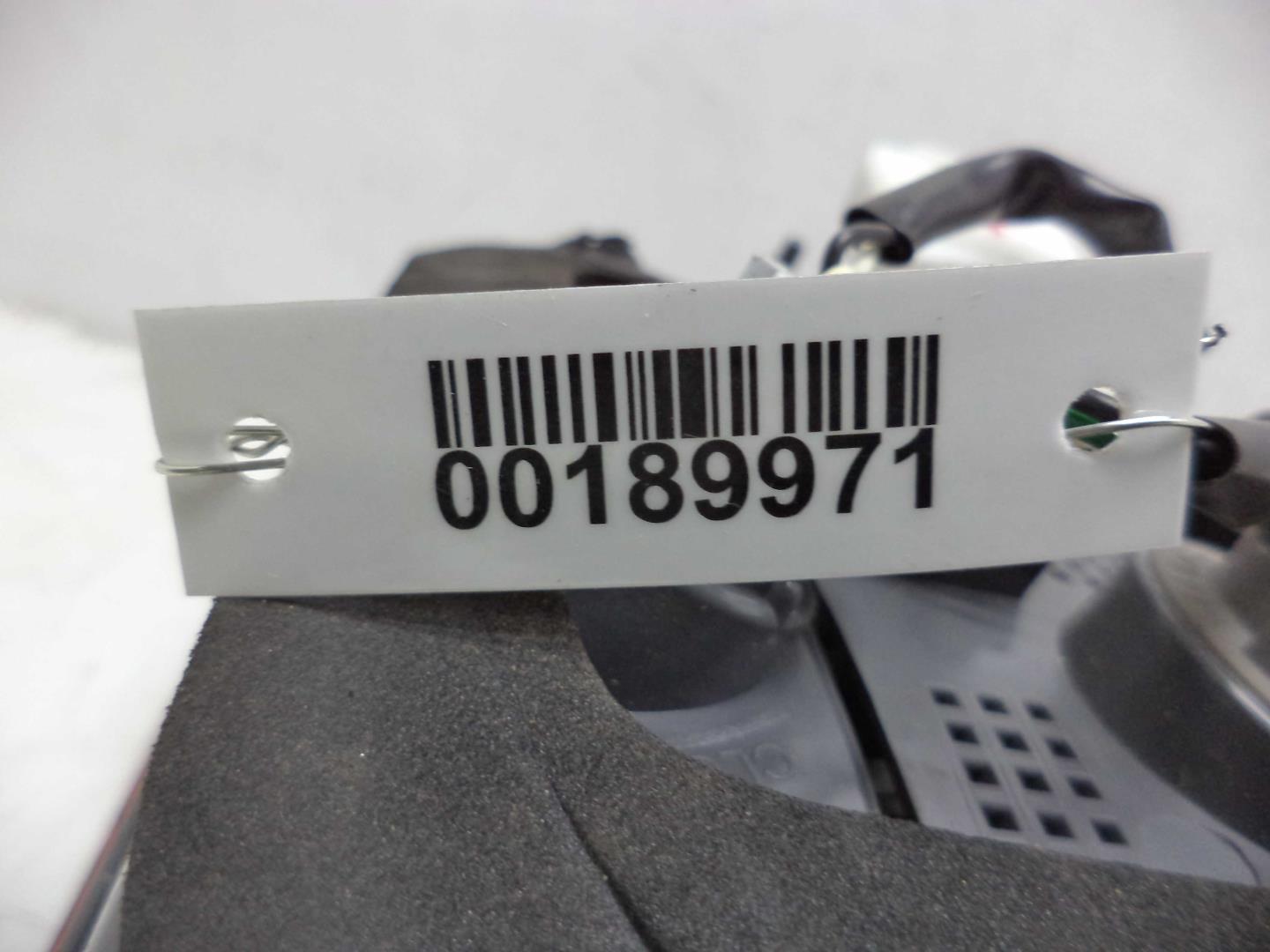 Фонарь задний внутренний левый