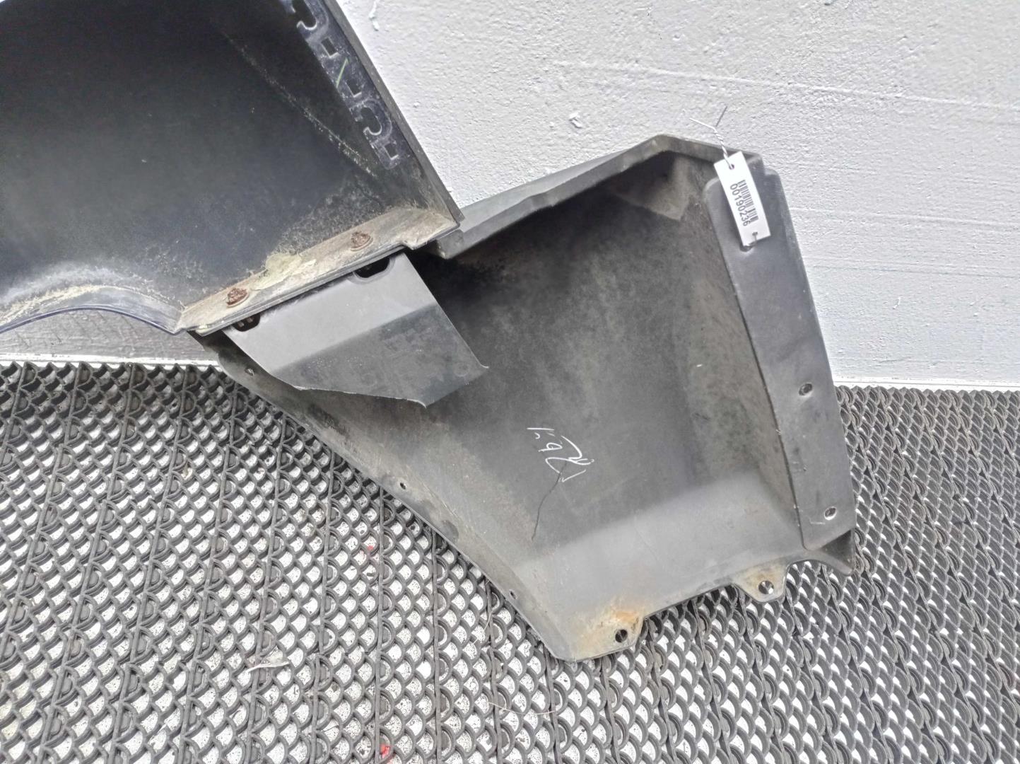 Накладка заднего крыла правого