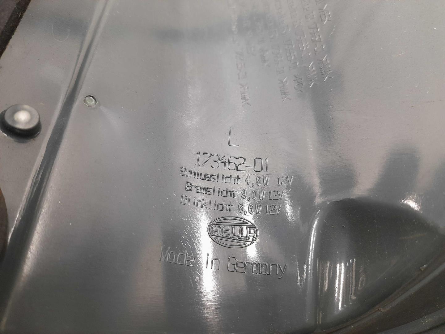 Фонарь задний наружный левый