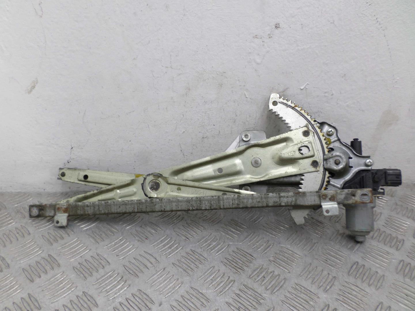 Стеклоподъемник электр. передний левый