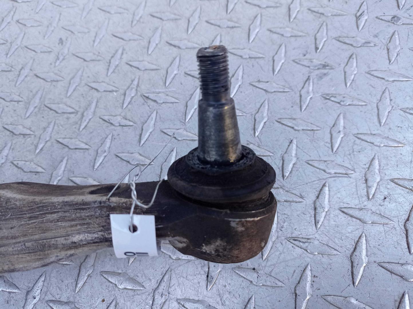 Рычаг передний нижний левый