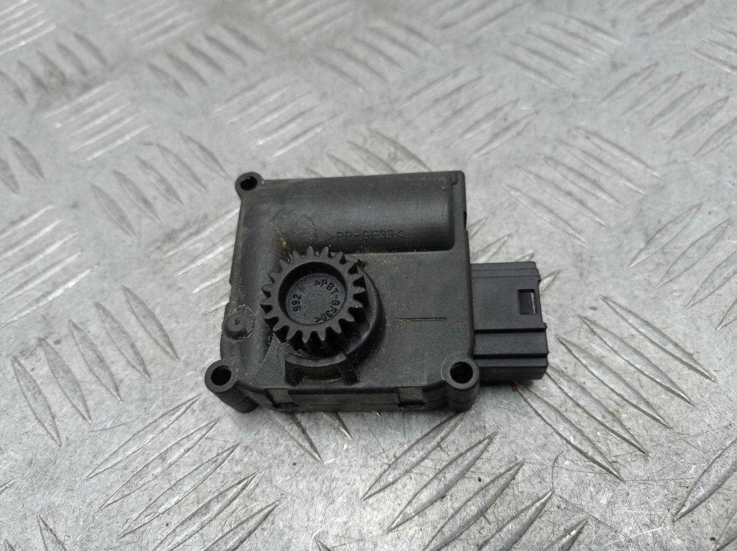 Моторчик заслонки печки