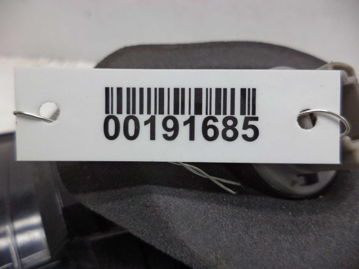 Фонарь задний внутренний левый