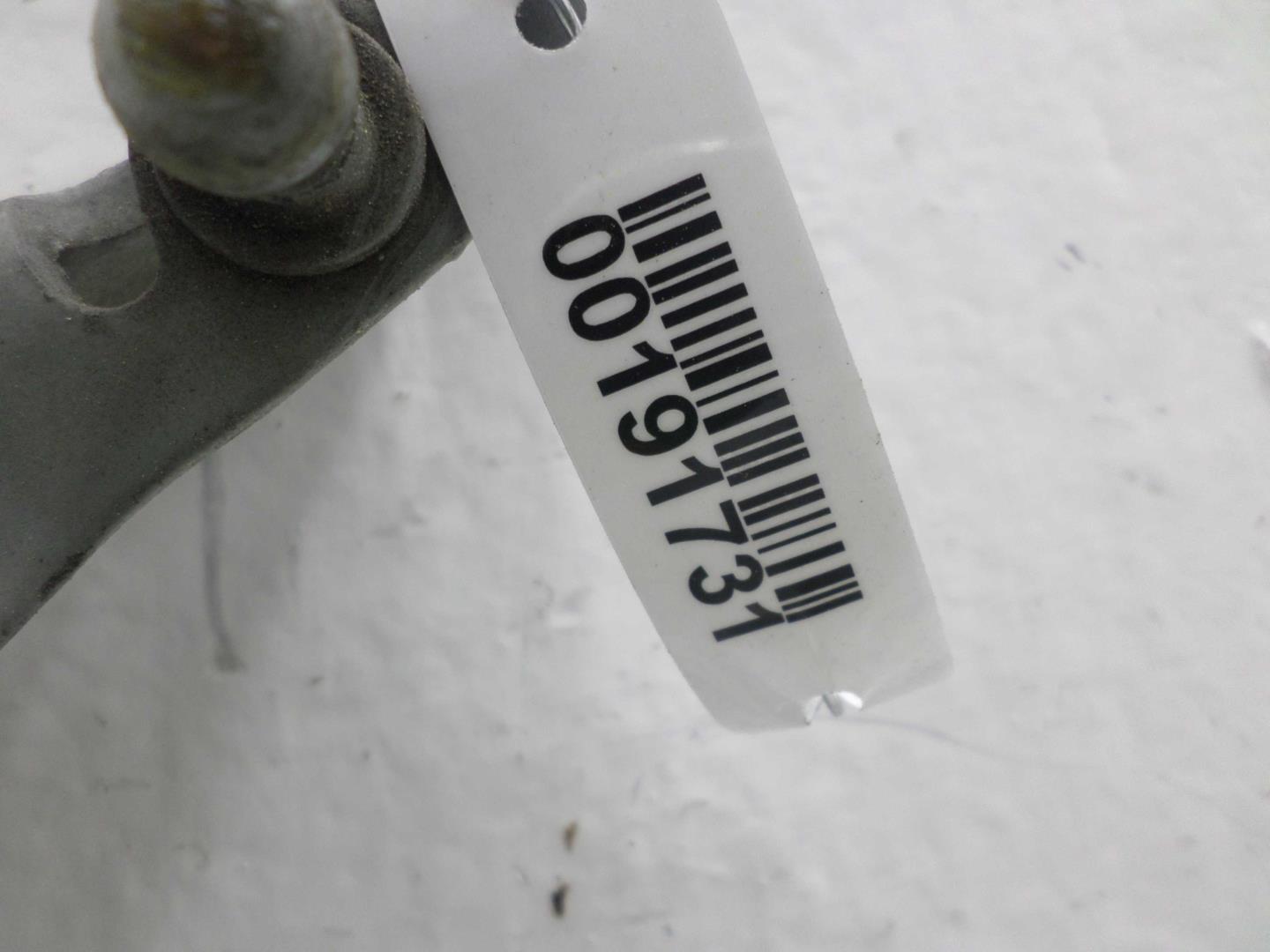 Петля капота правая