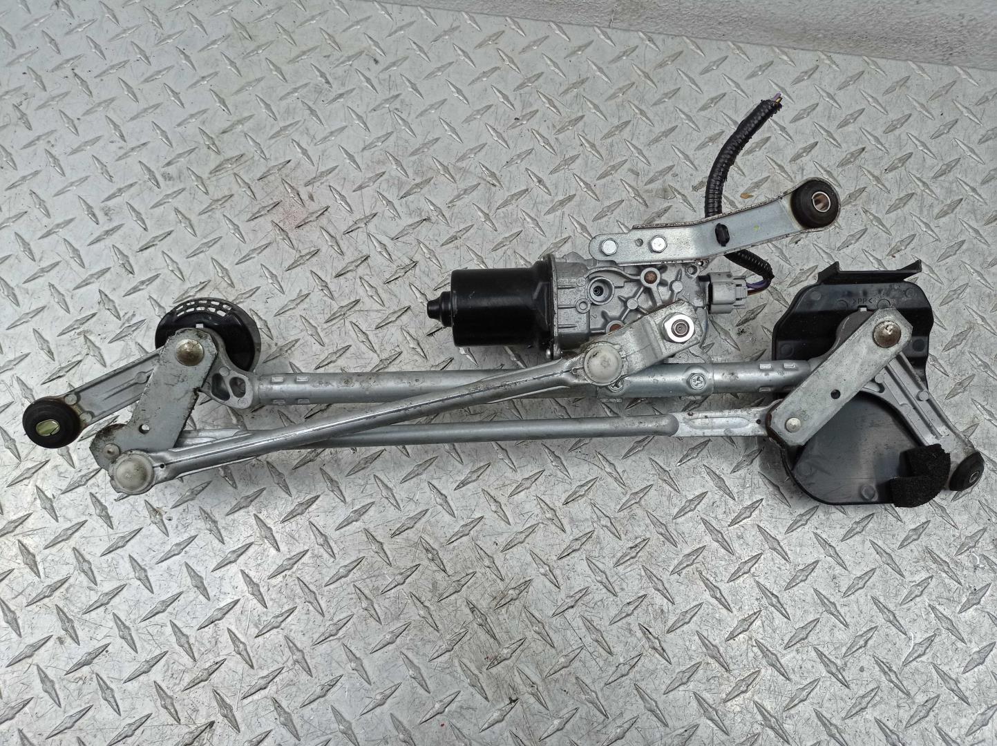 Трапеция стеклоочистителей