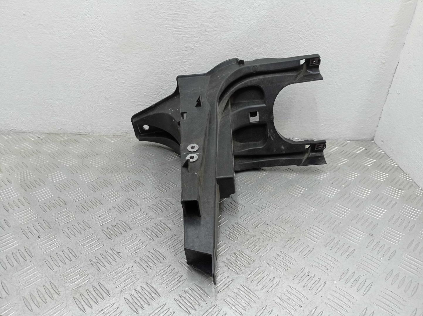 Кронштейн переднего бампера