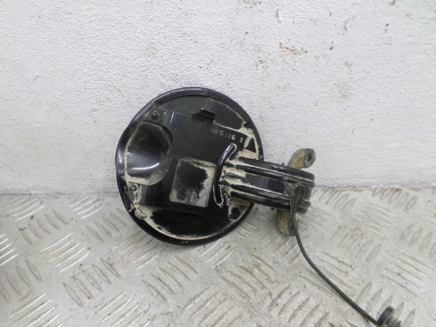 Лючок бензобака