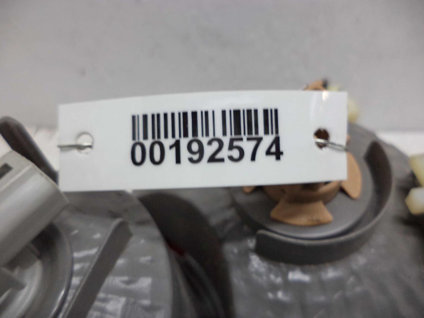 Фонарь задний внутренний левый