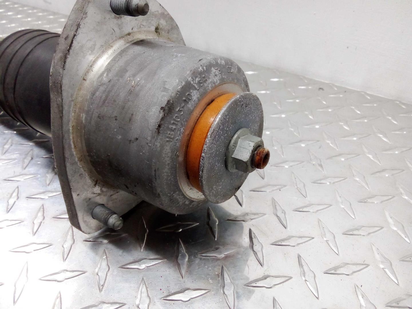 Амортизатор задний правый