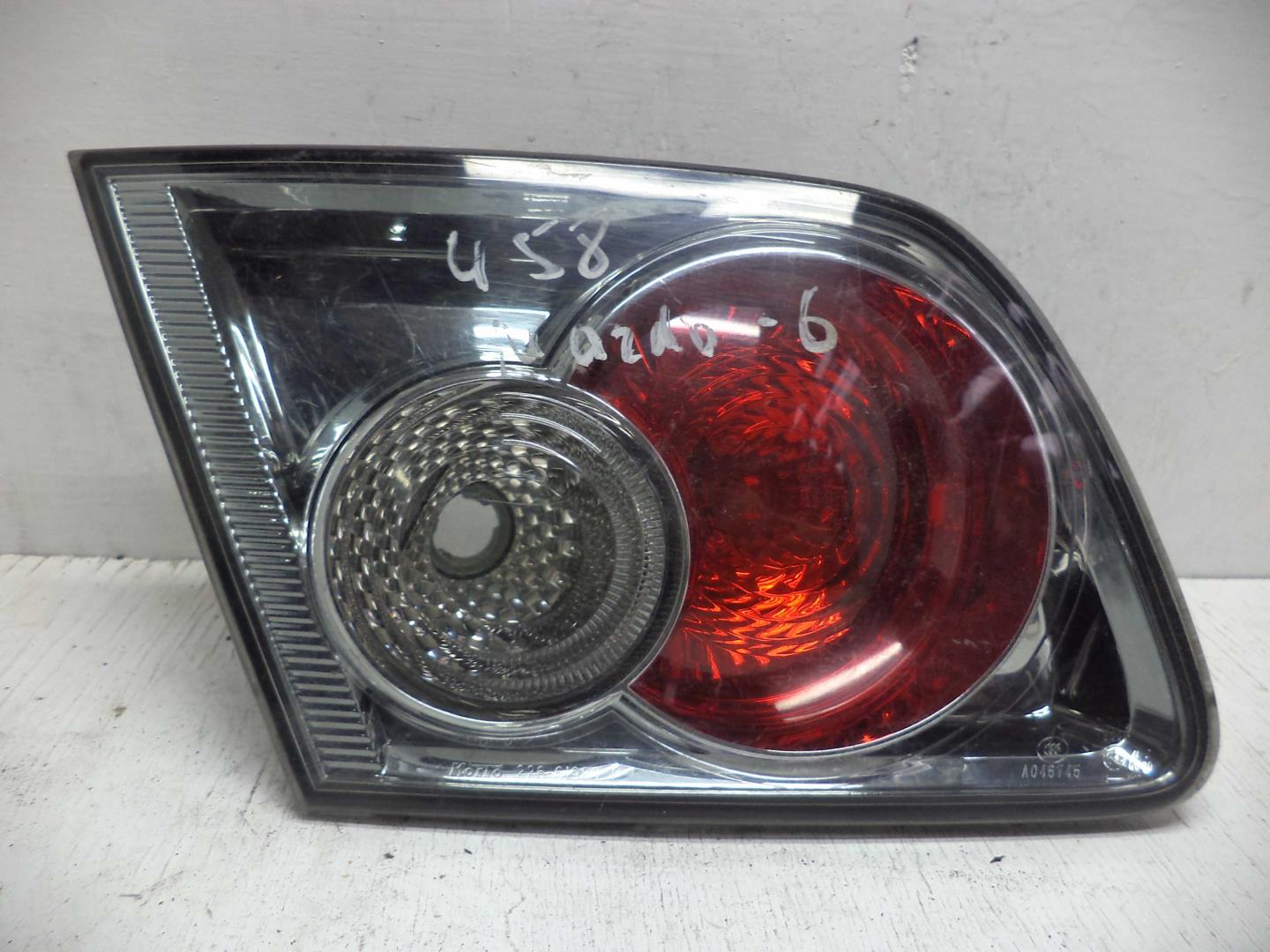 Фонарь задний внутренний левый