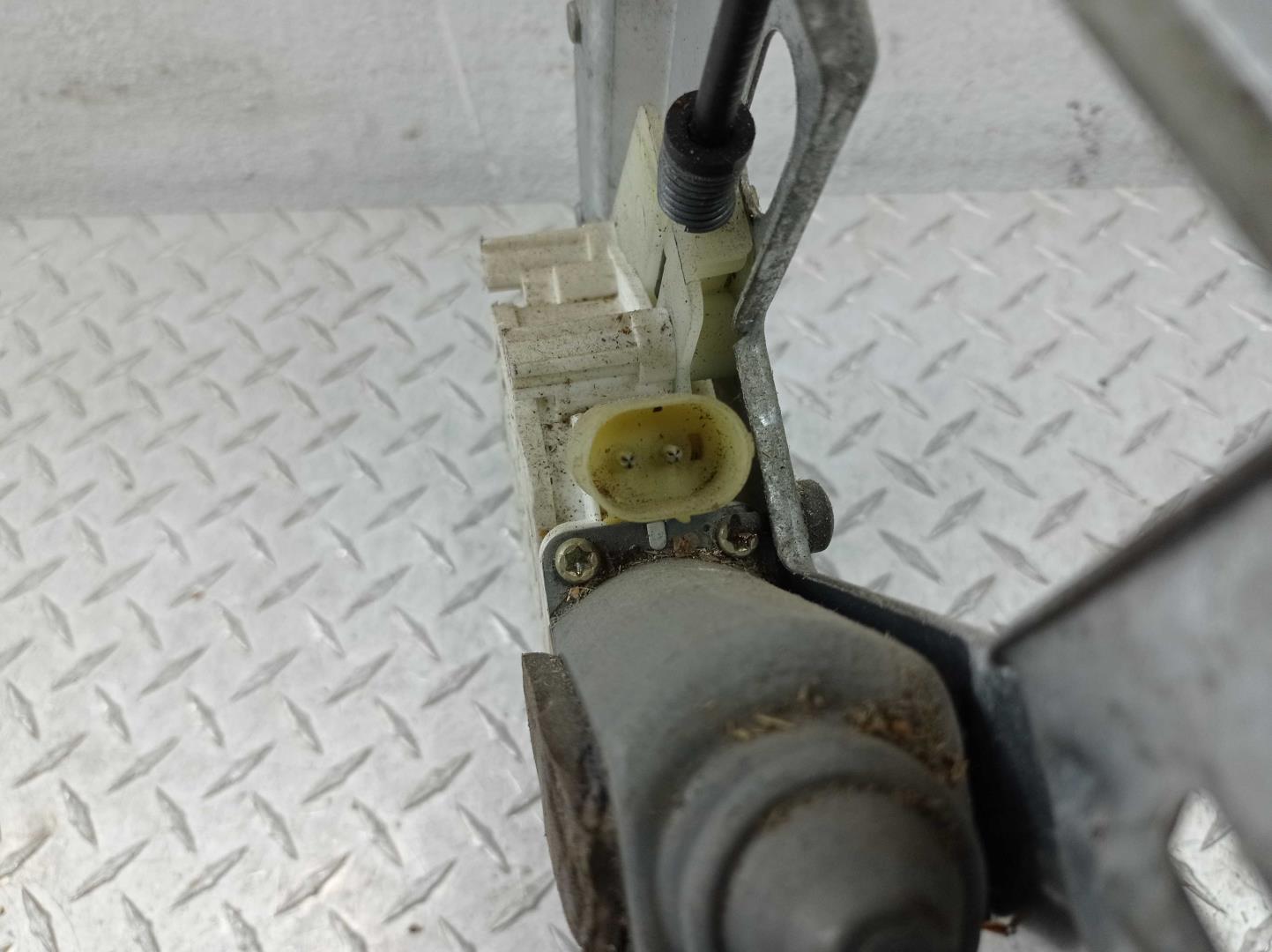 Стеклоподъемник электр. передний правый