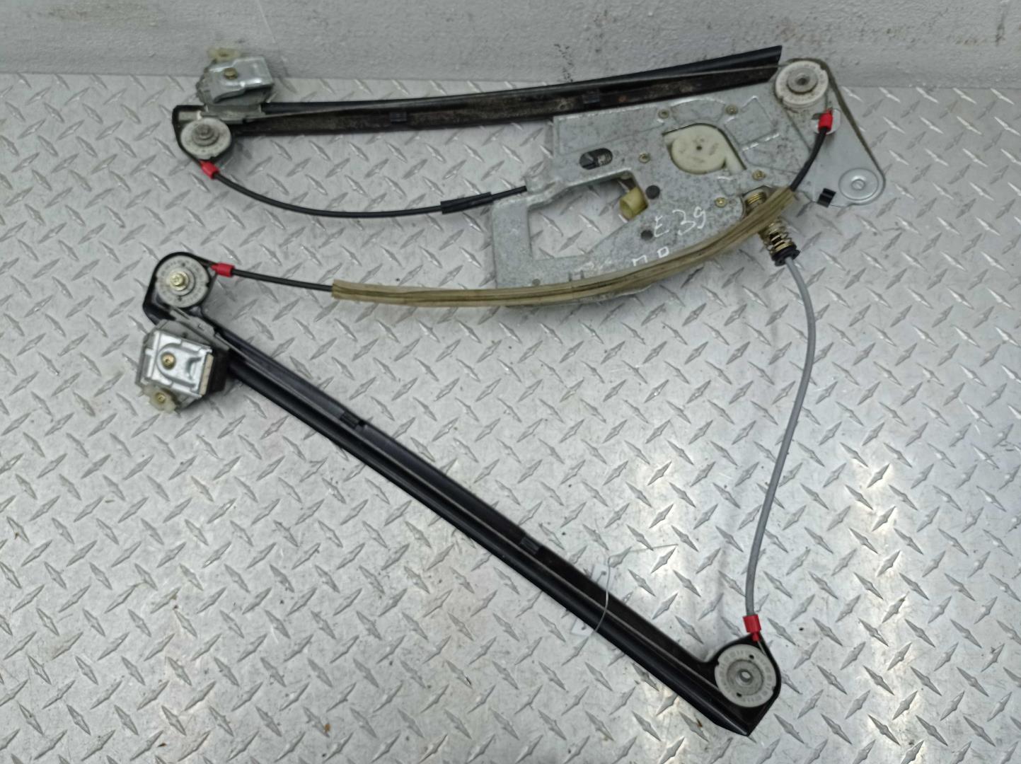 Стеклоподъемник электр. передний правый