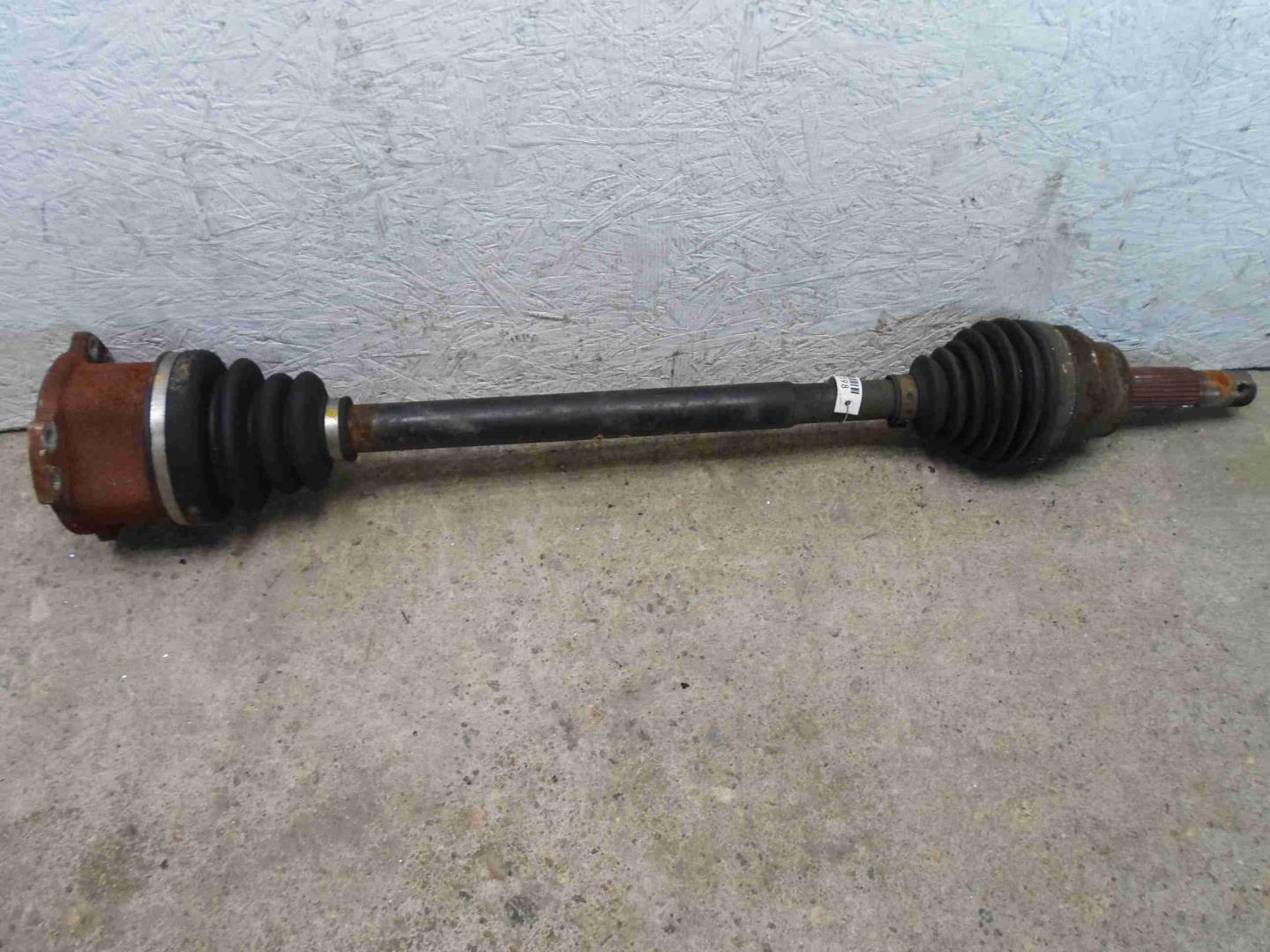 Полуось передняя левая