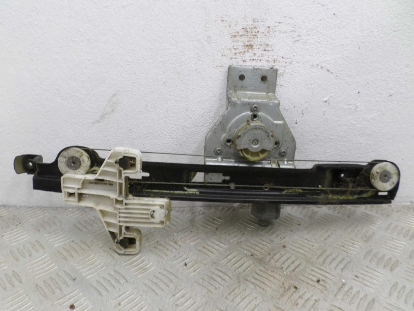 Стеклоподъемник электр. задний левый