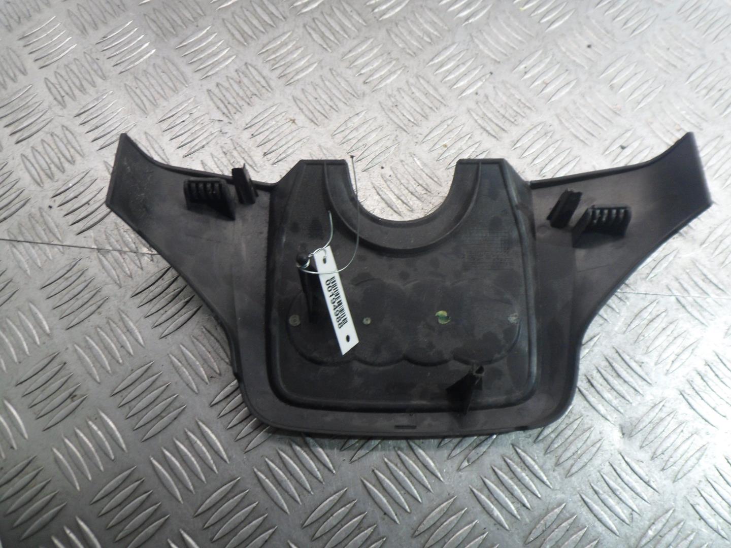 Крышка двигателя