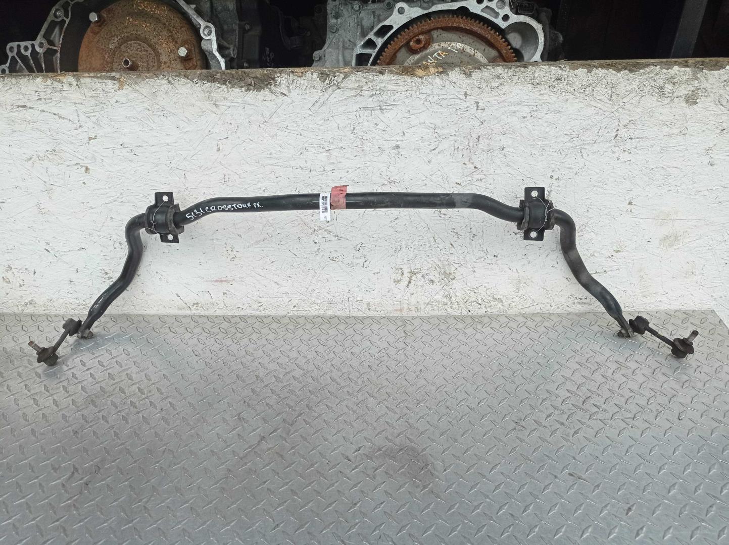 Стабилизатор передний