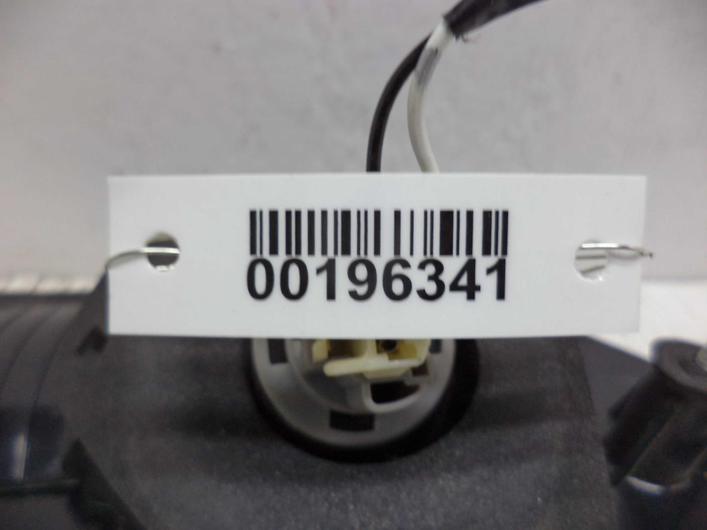 Фонарь задний внутренний левый