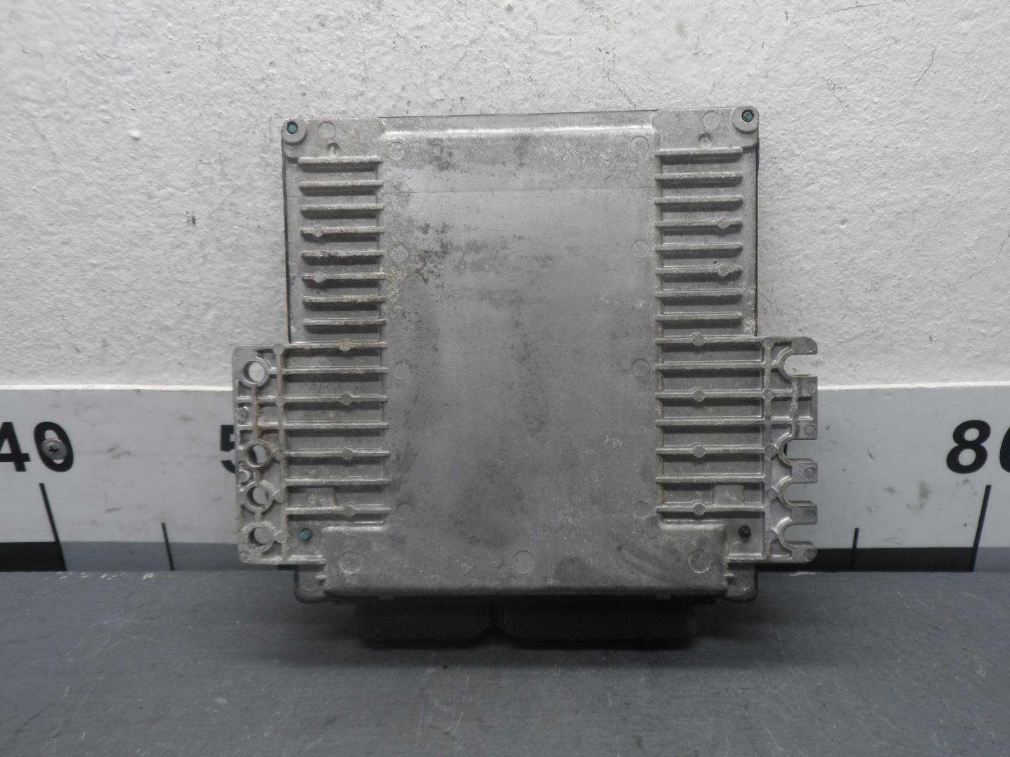 Блок управления двигателем