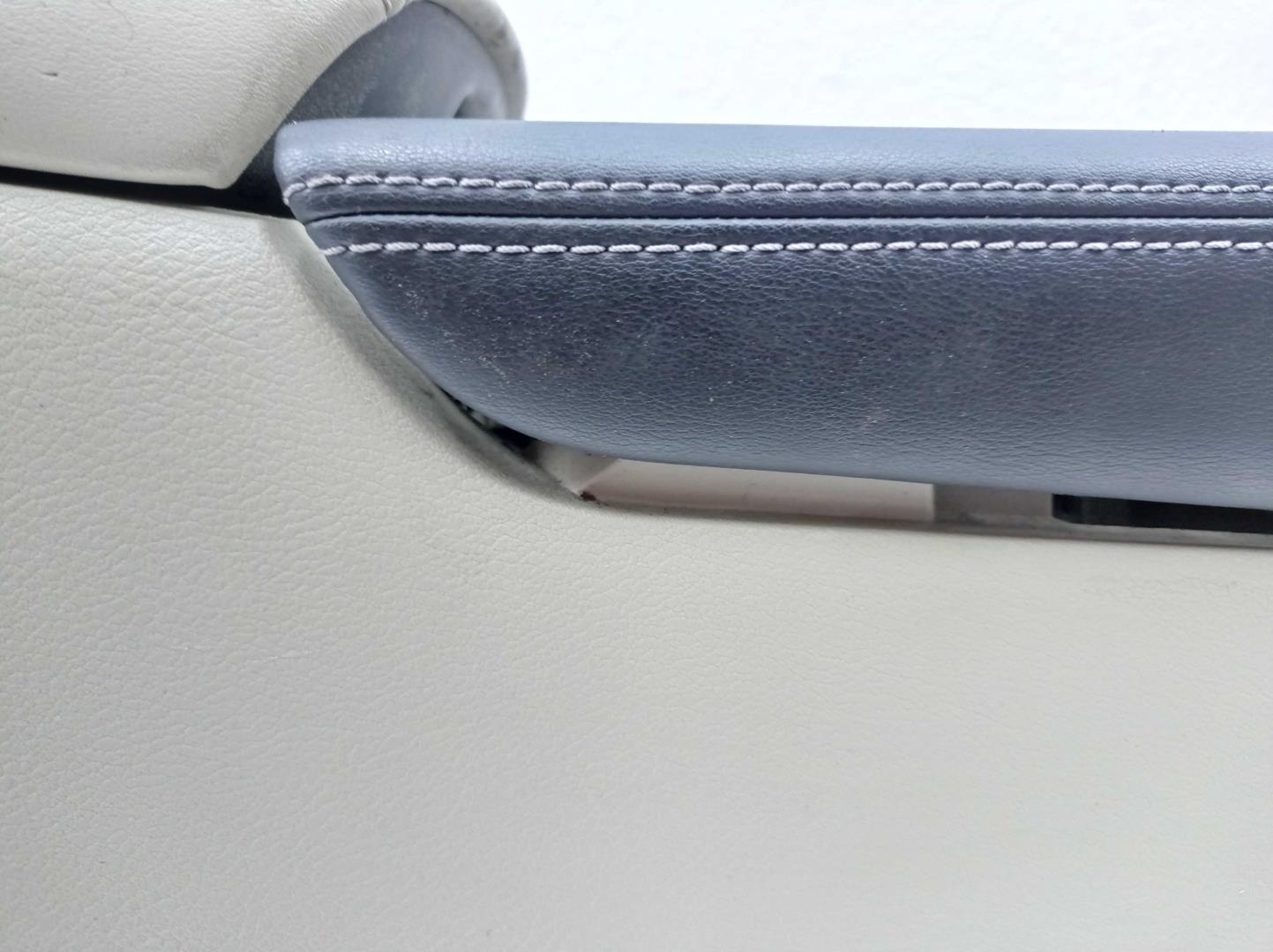 Подлокотник