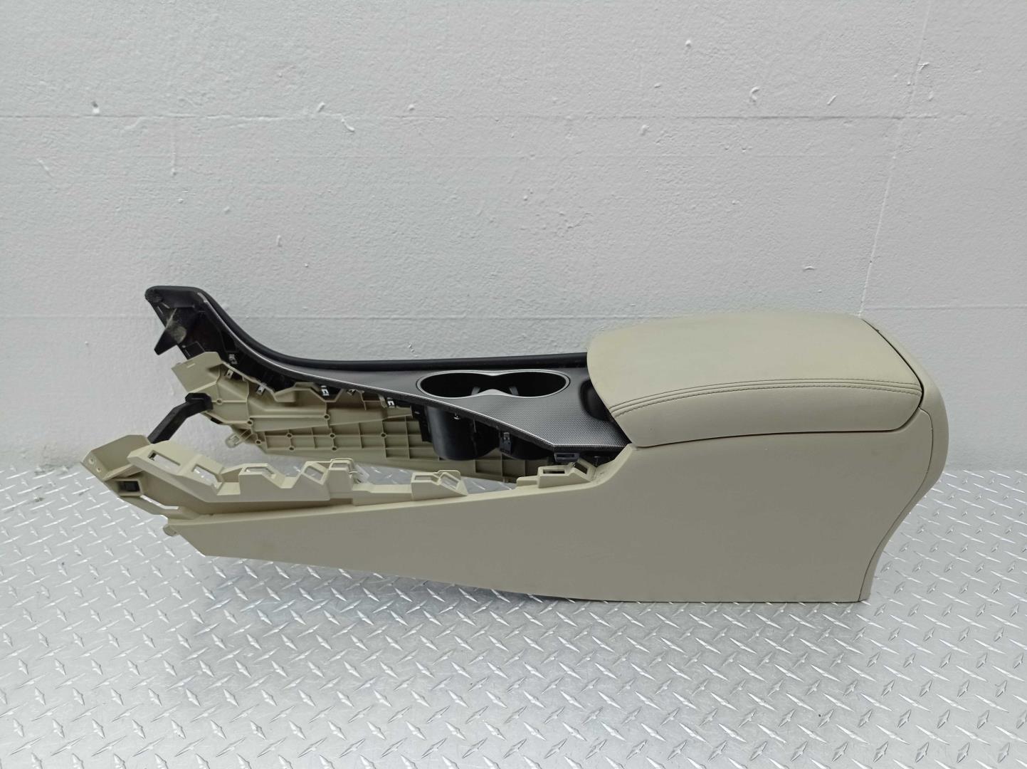 Подлокотник