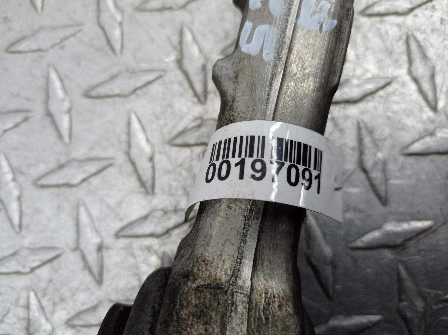 Рычаг передний нижний левый