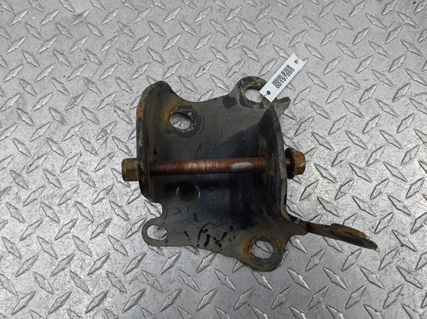 Кронштейн задней балки