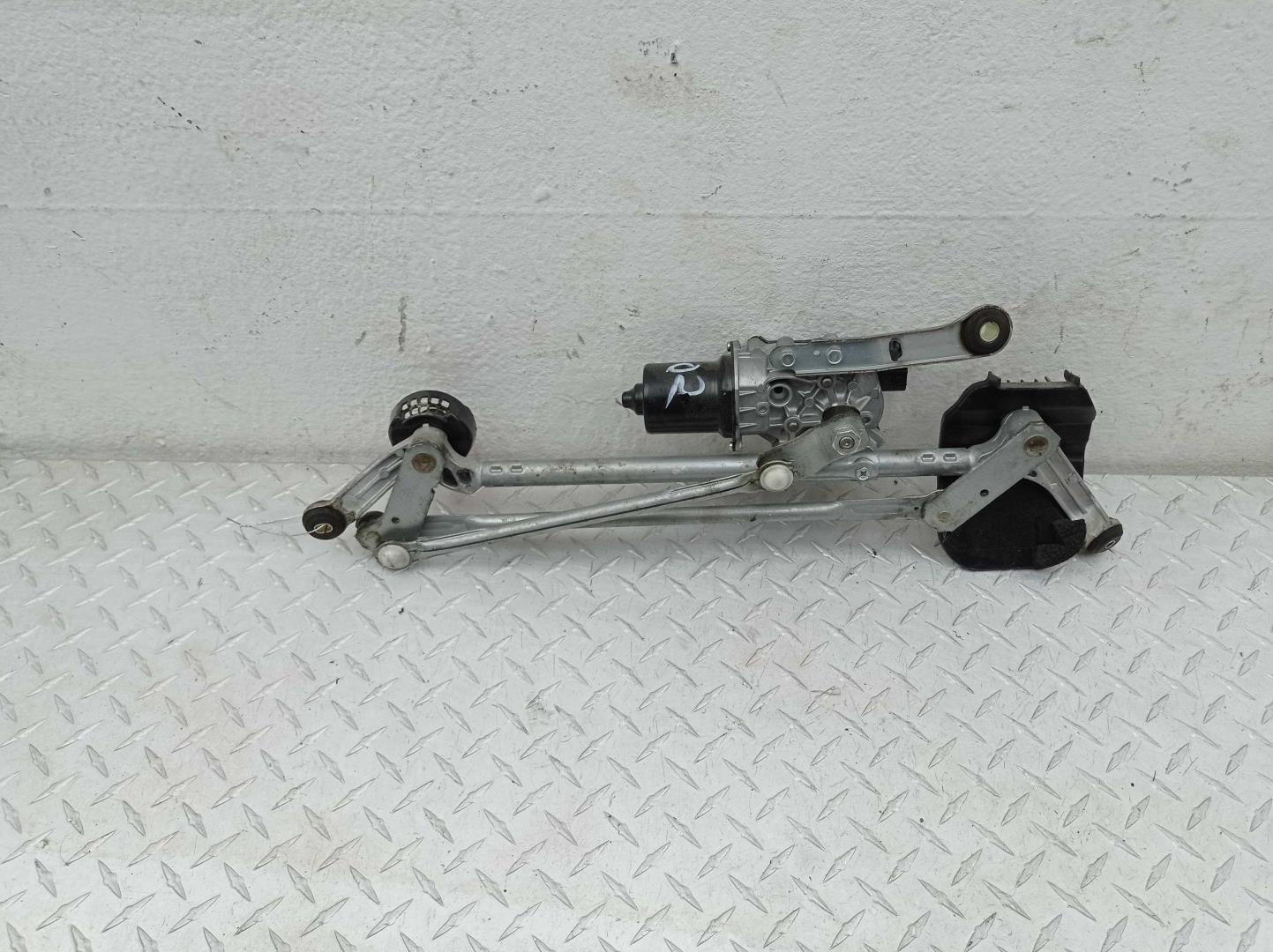 Трапеция стеклоочистителей