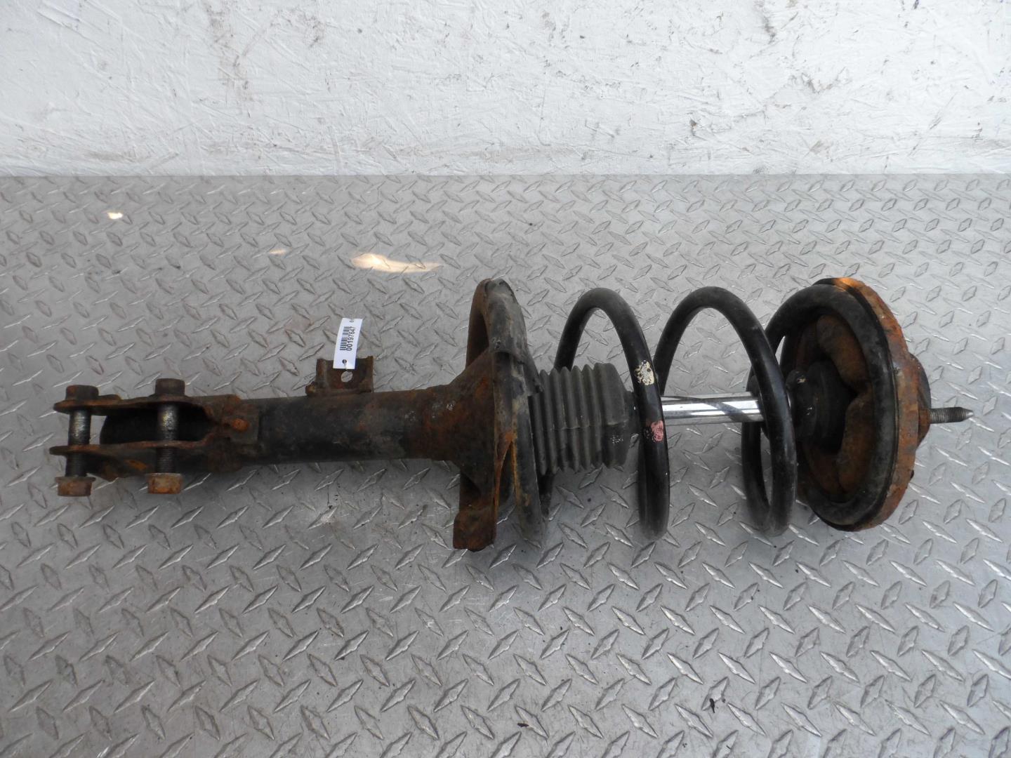 Амортизатор передний правый