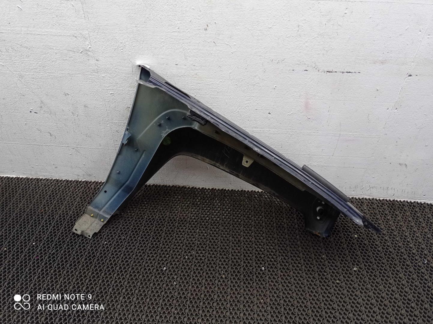 Накладка переднего крыла левого