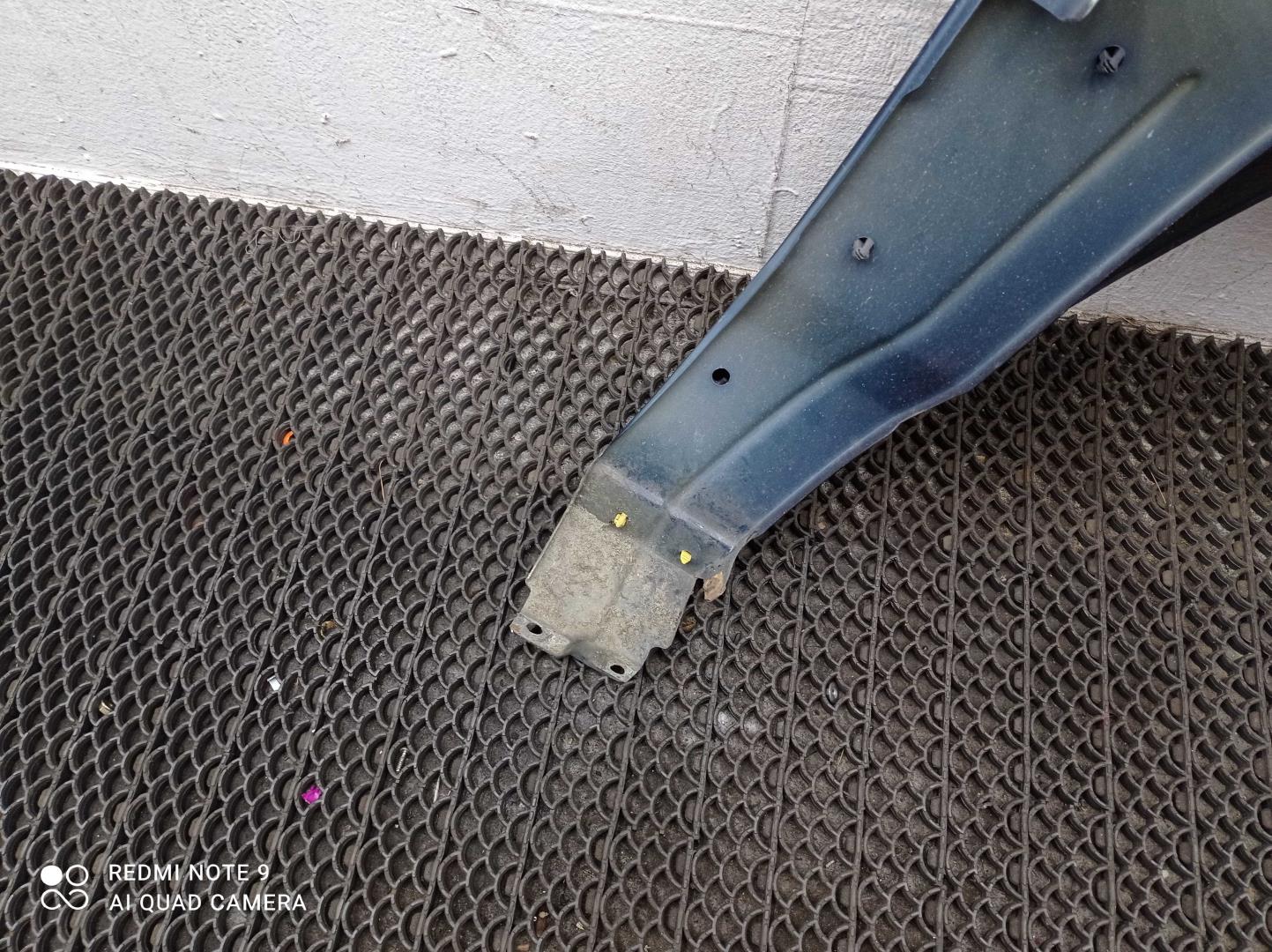 Накладка переднего крыла левого