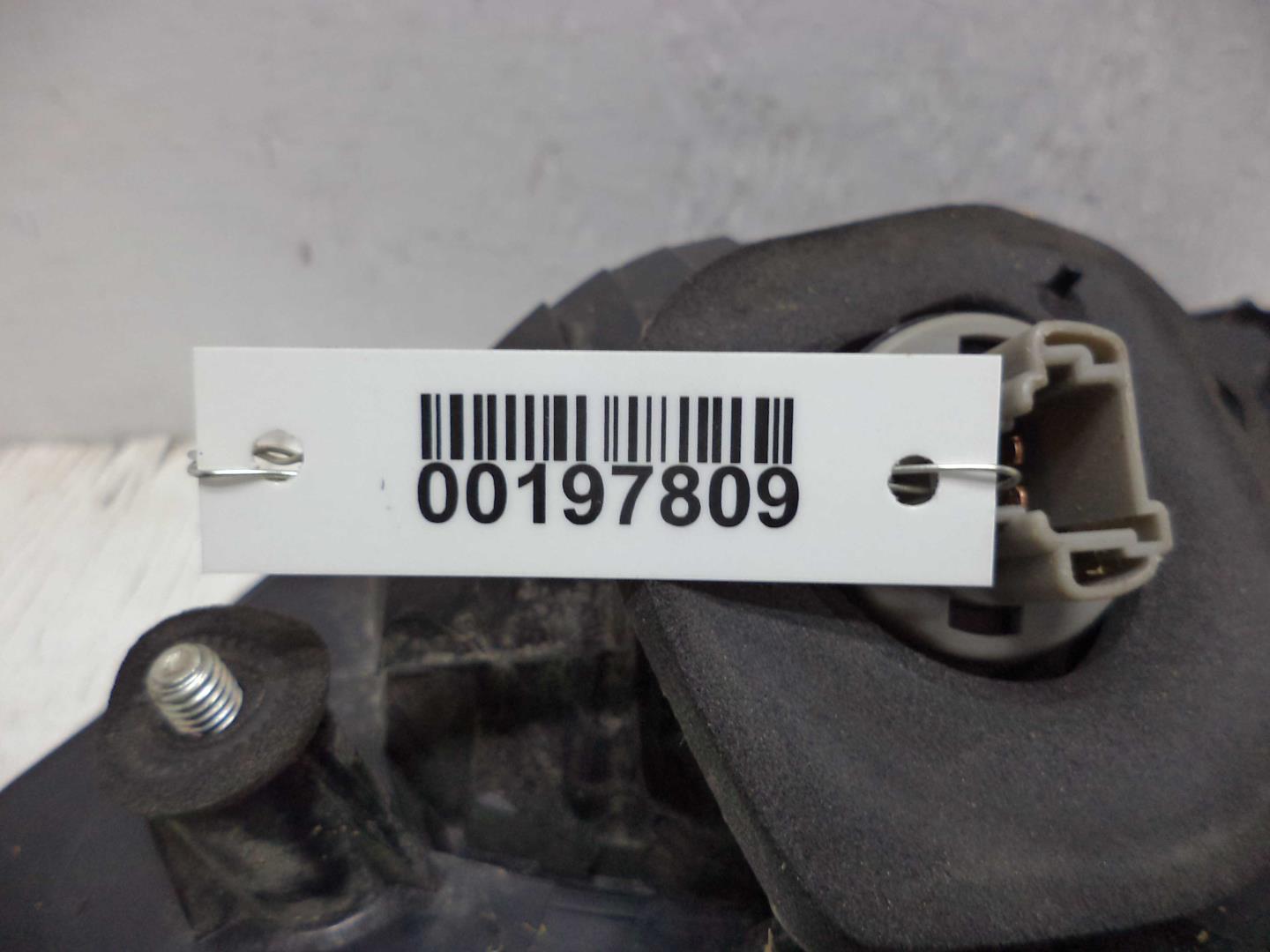 Фонарь задний внутренний правый