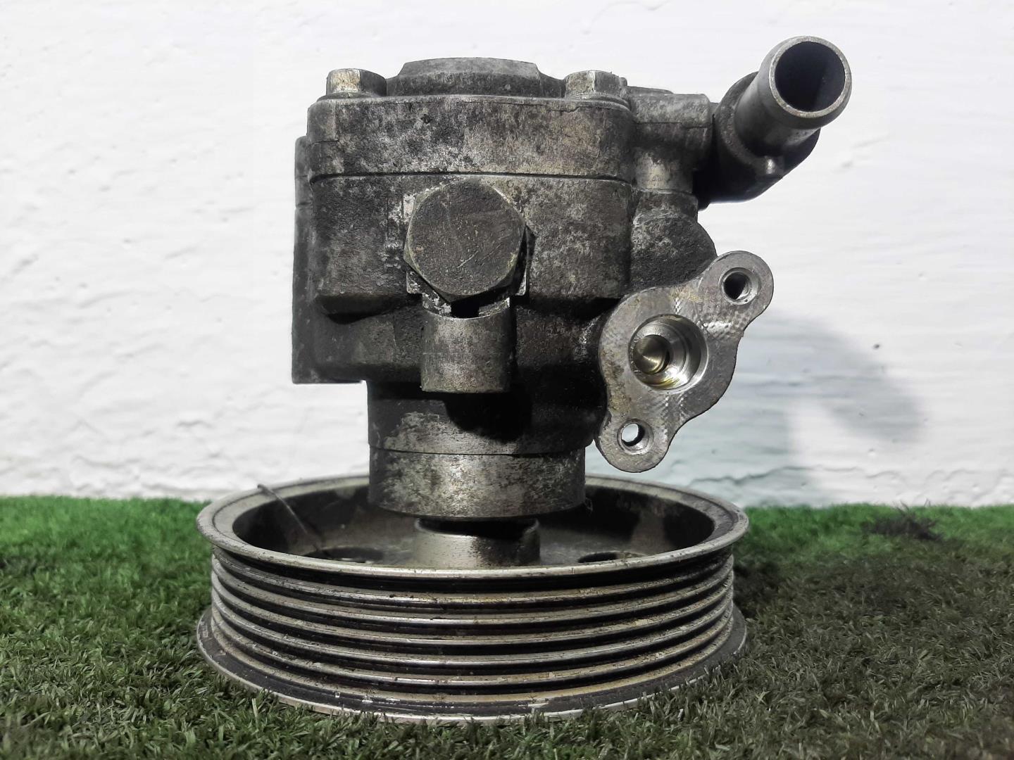 Насос ГУР (гидроусилитель руля)