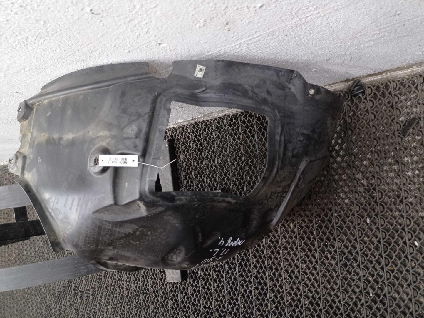 Локер передний левый