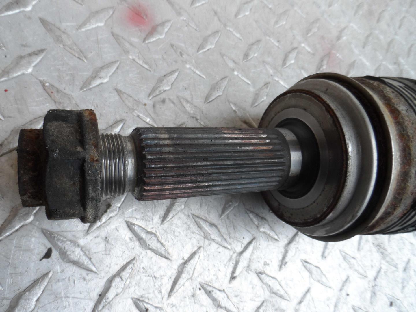 Полуось задняя правая