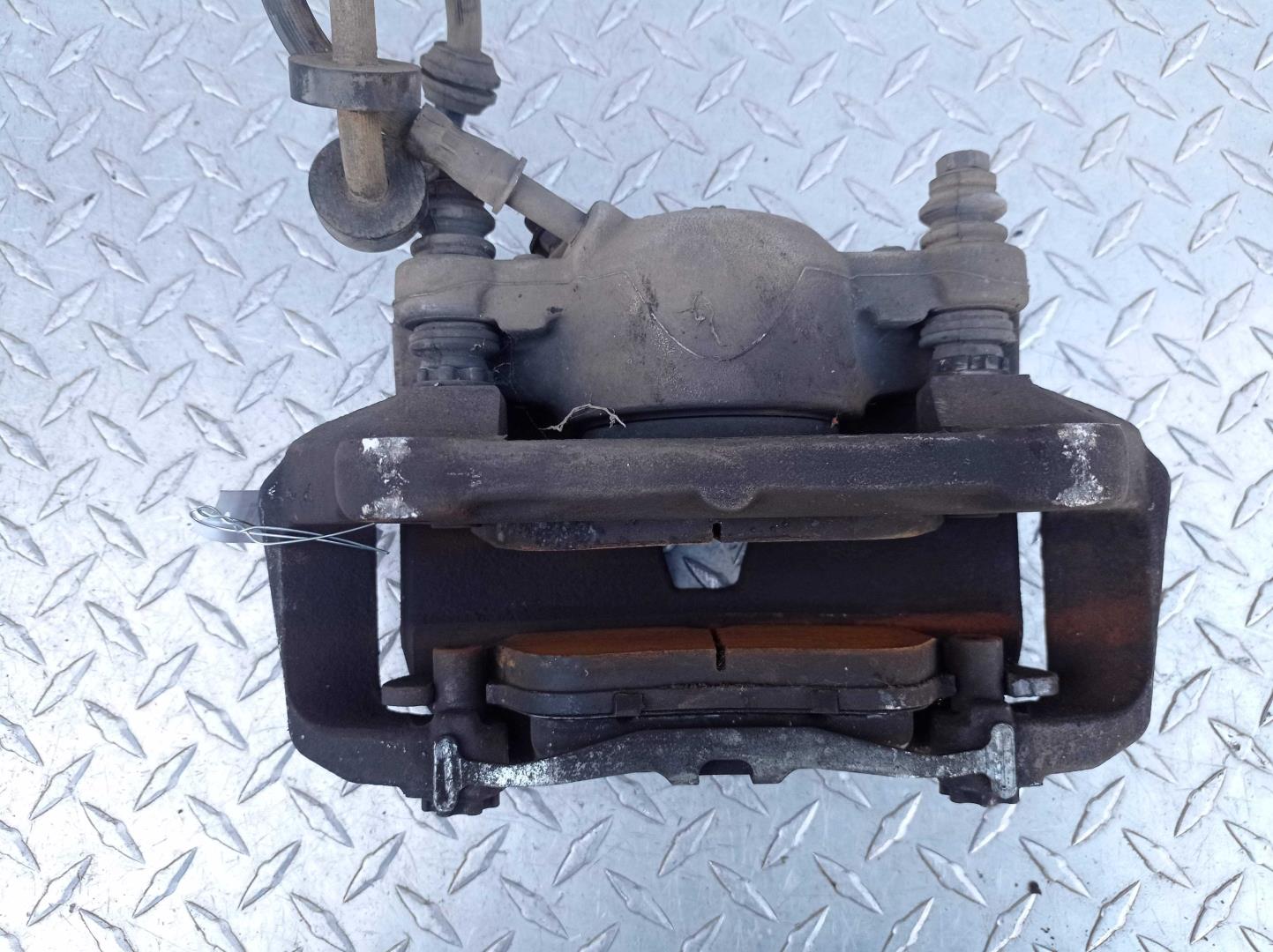 Суппорт передний правый