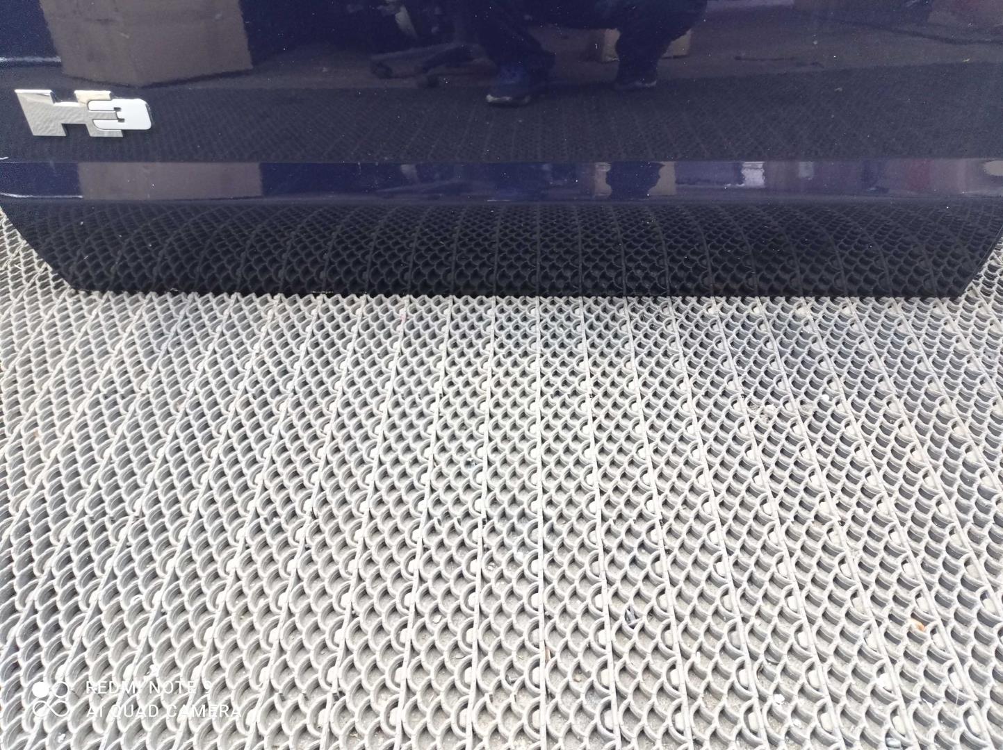 Замок двери передней левой