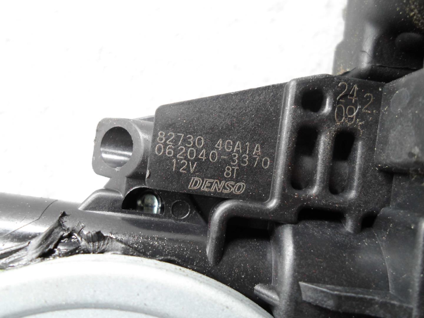 Стеклоподъемник электр. задний правый