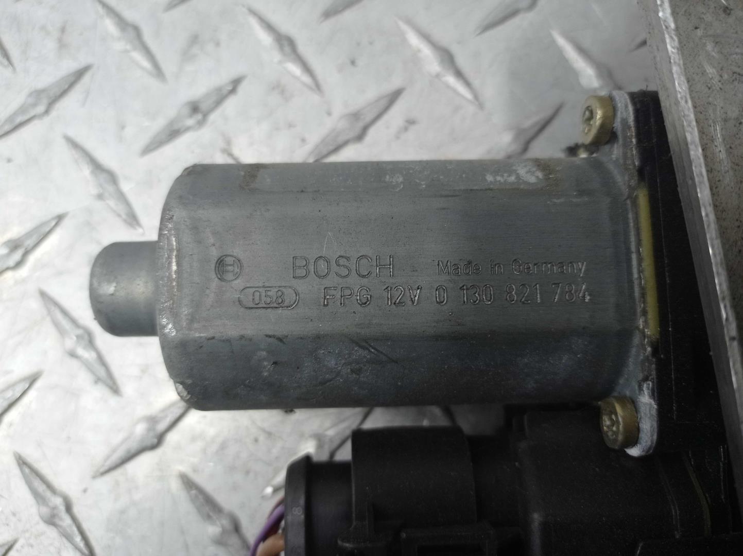 Стеклоподъемник электр. задний левый