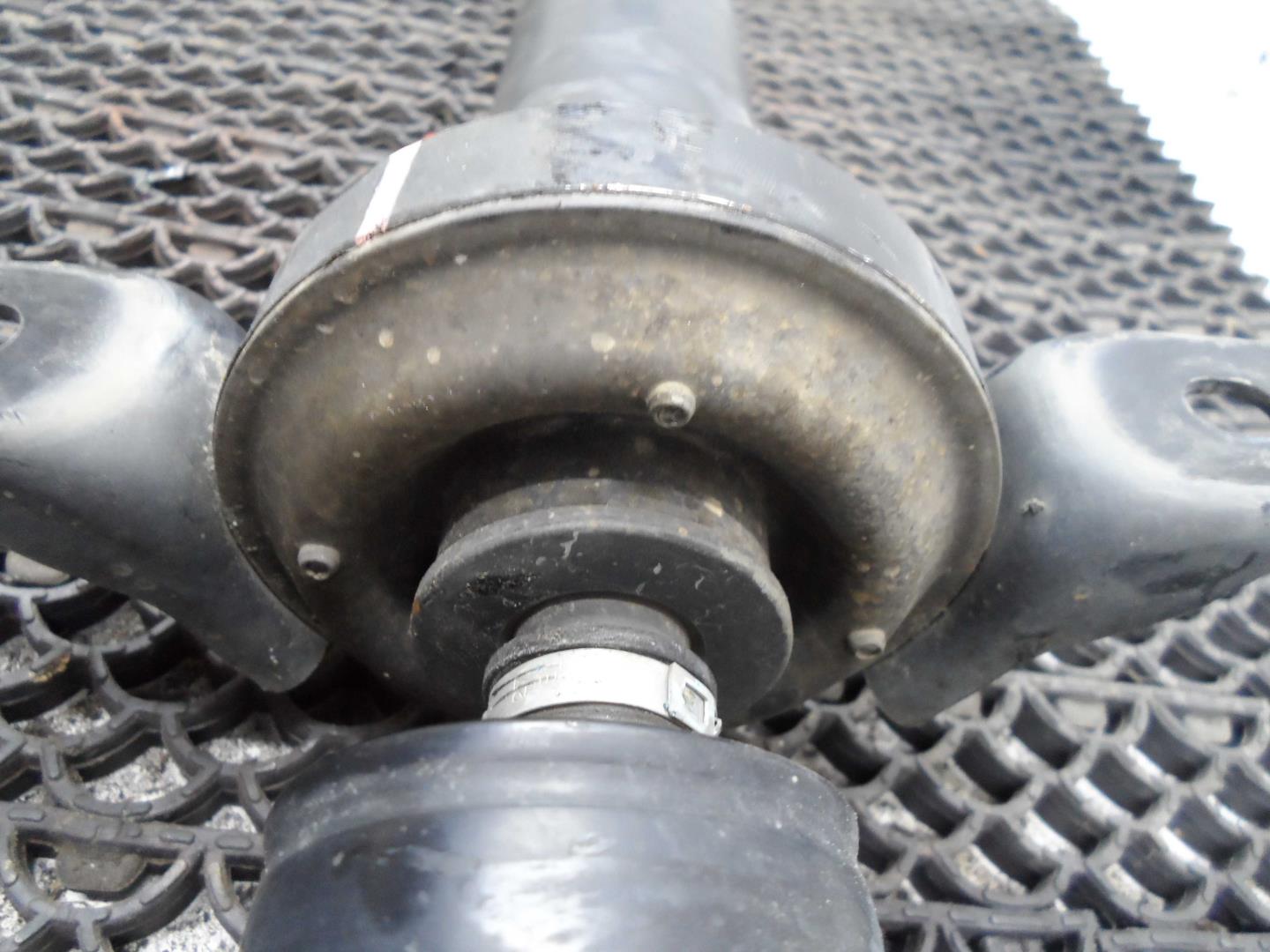 Вал карданный задний