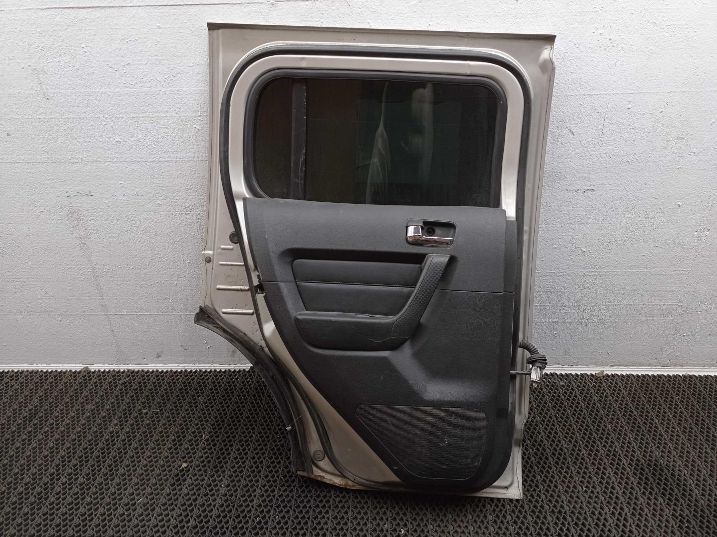 Дверь задняя левая
