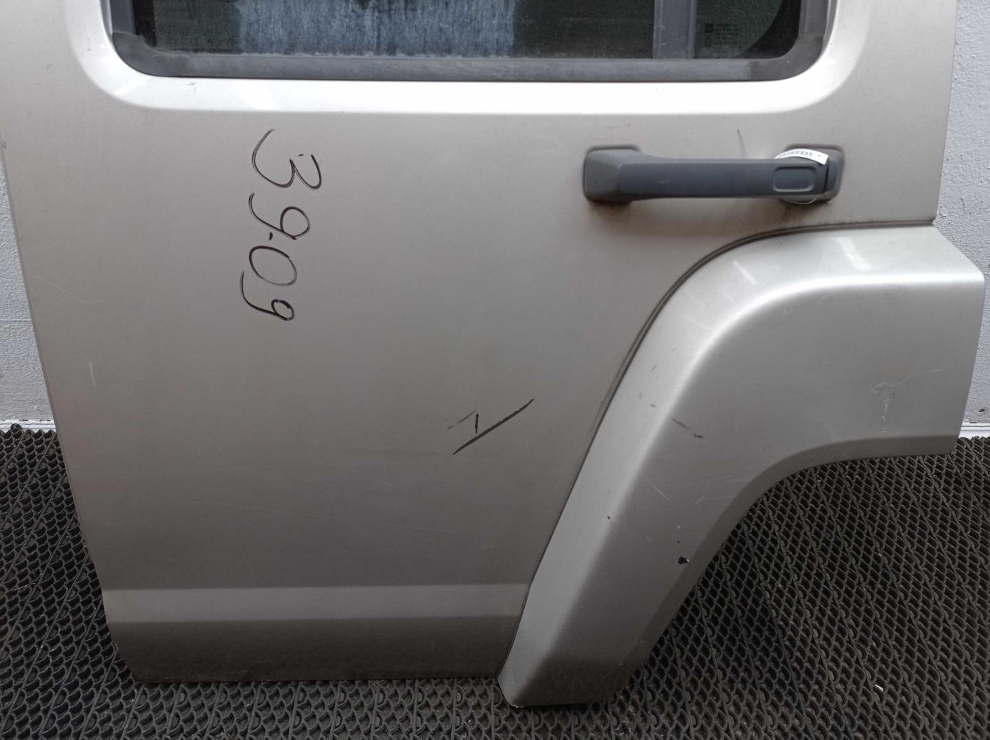 Дверь задняя левая