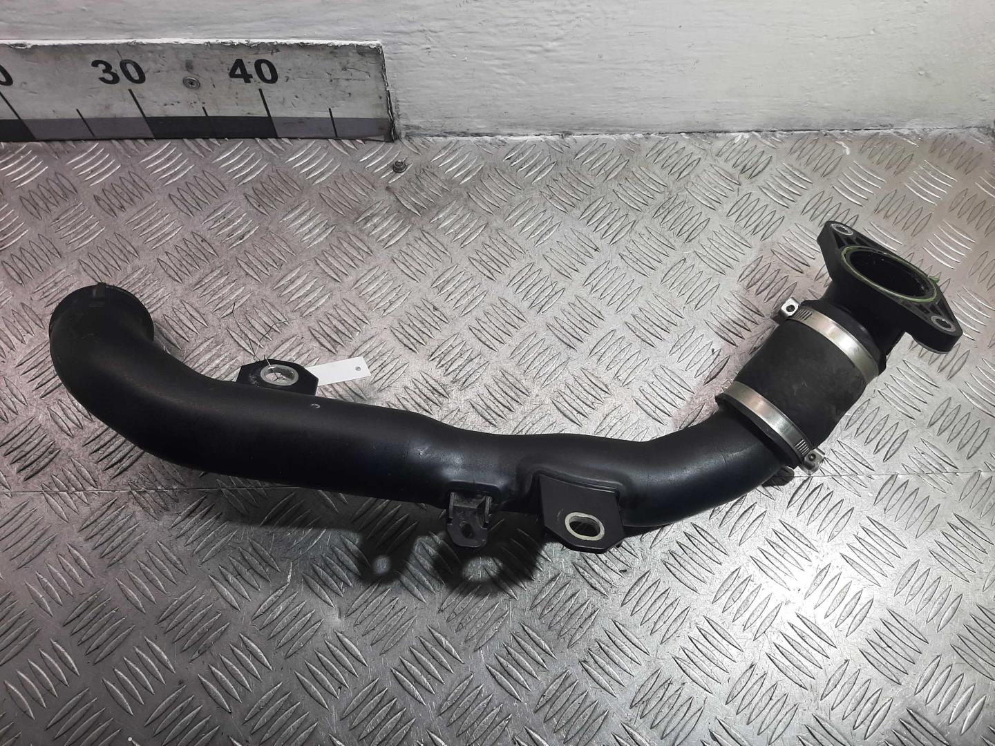 Патрубок интеркулера