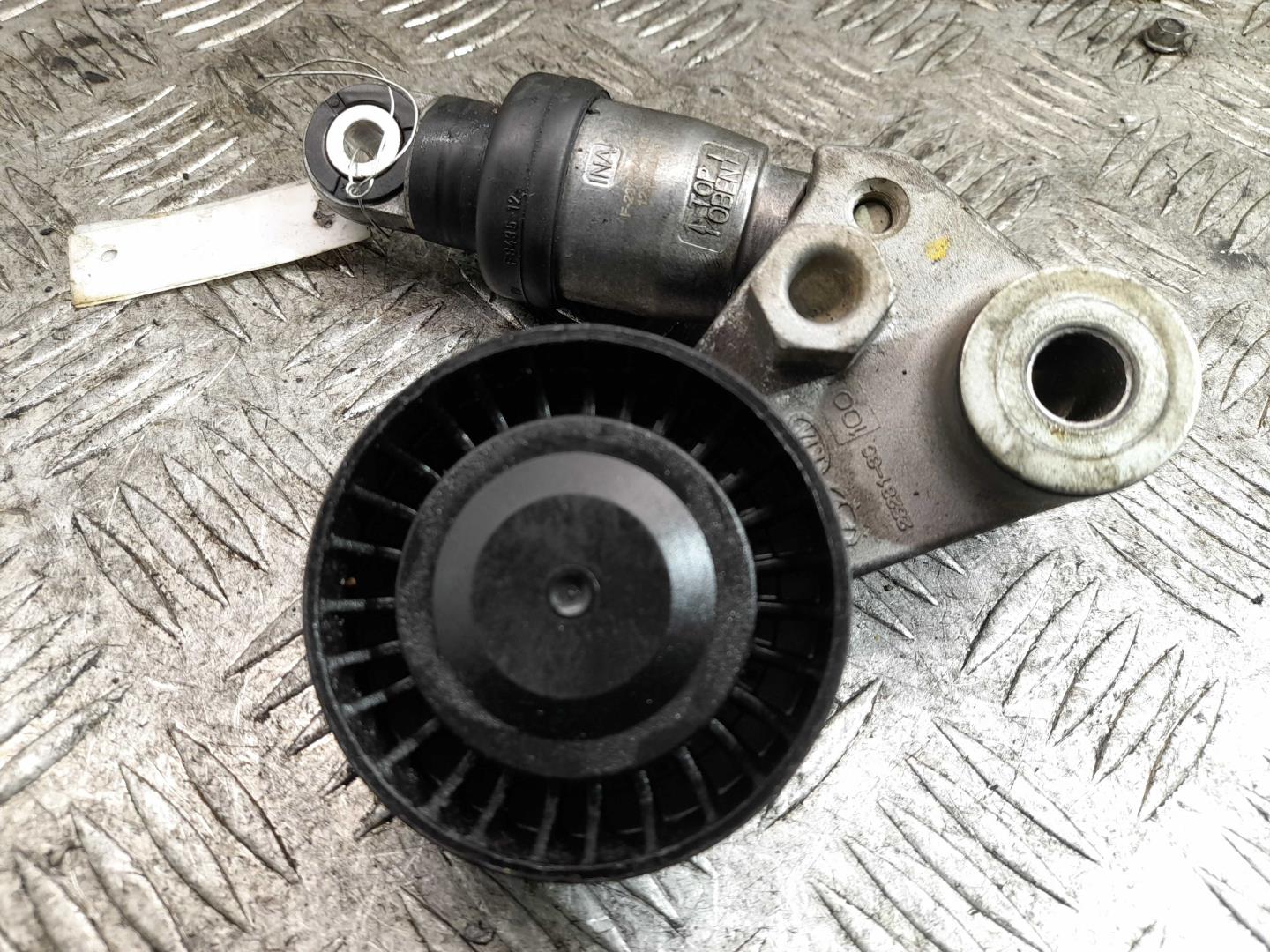 Натяжитель ремня