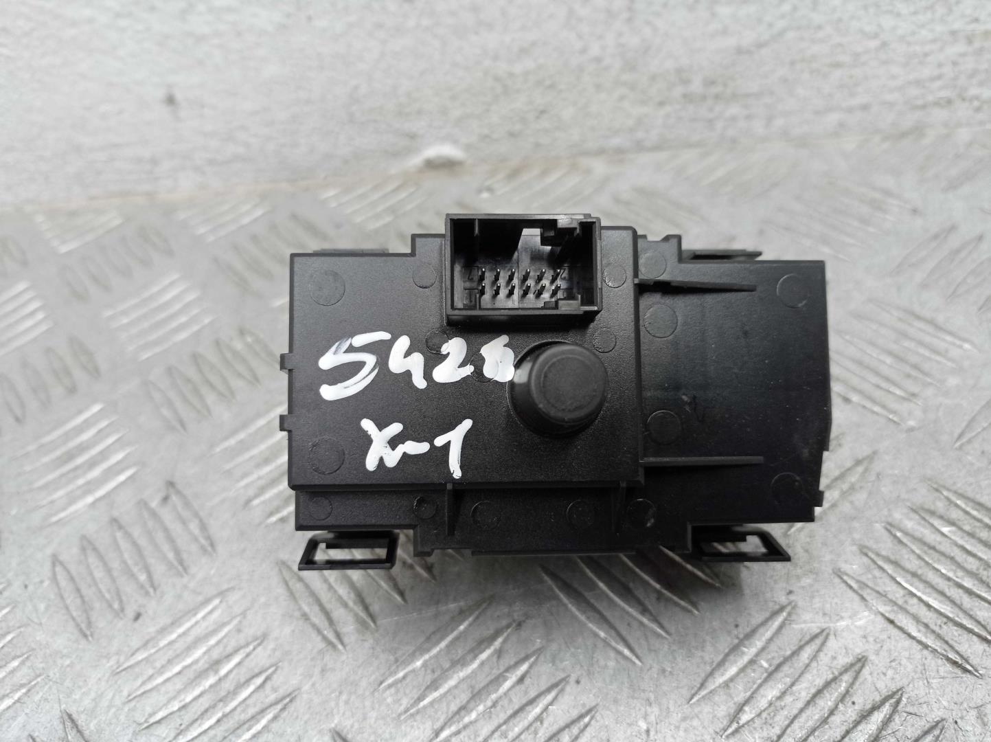 Переключатель света фар