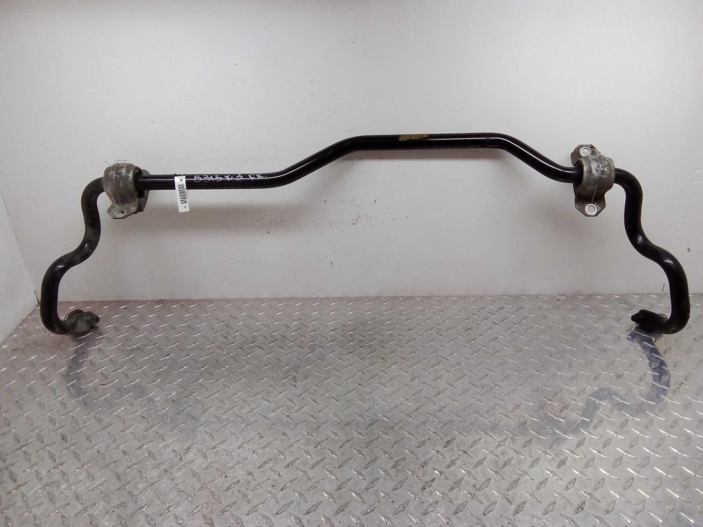 Стабилизатор передний