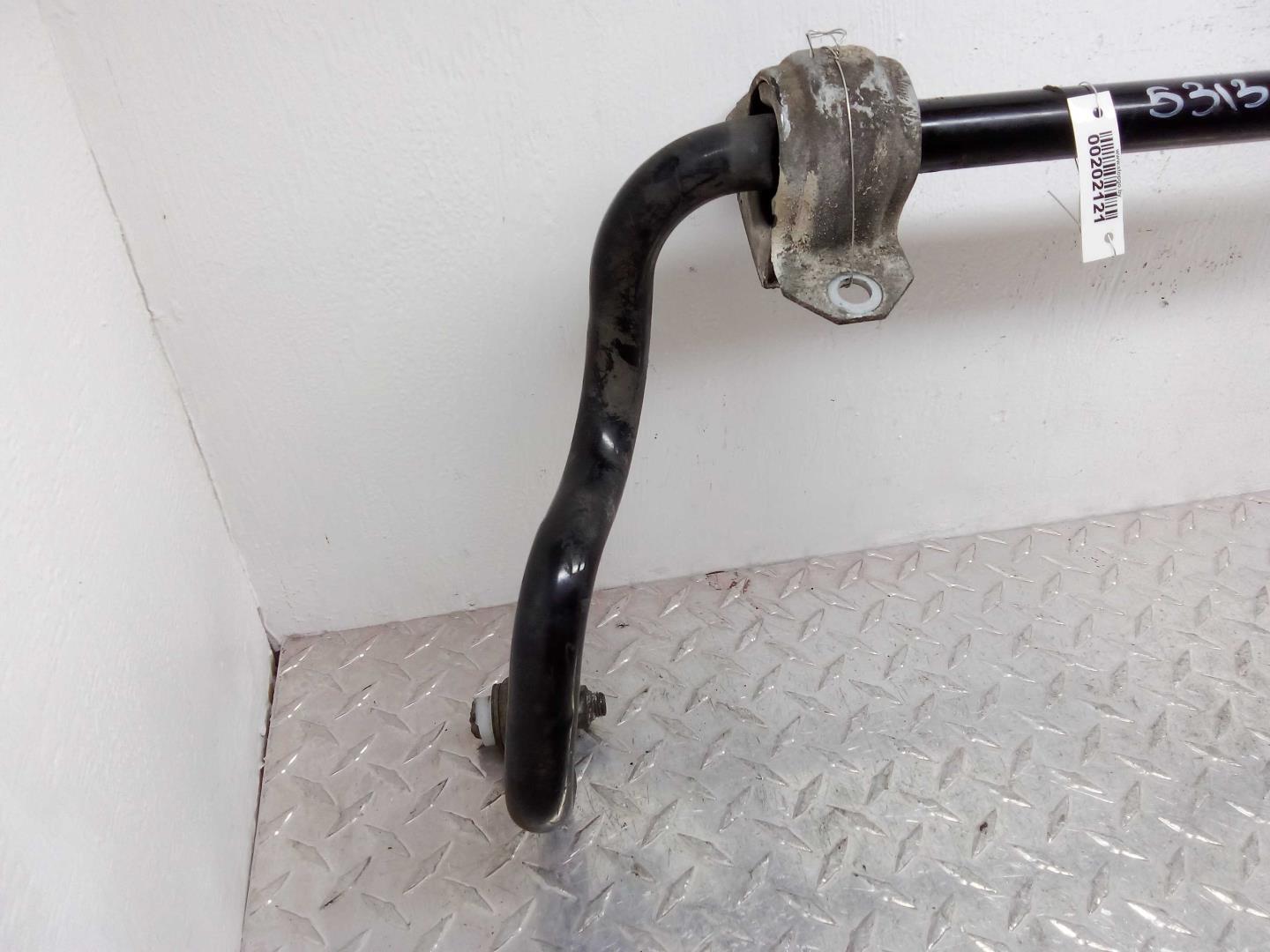 Стабилизатор передний