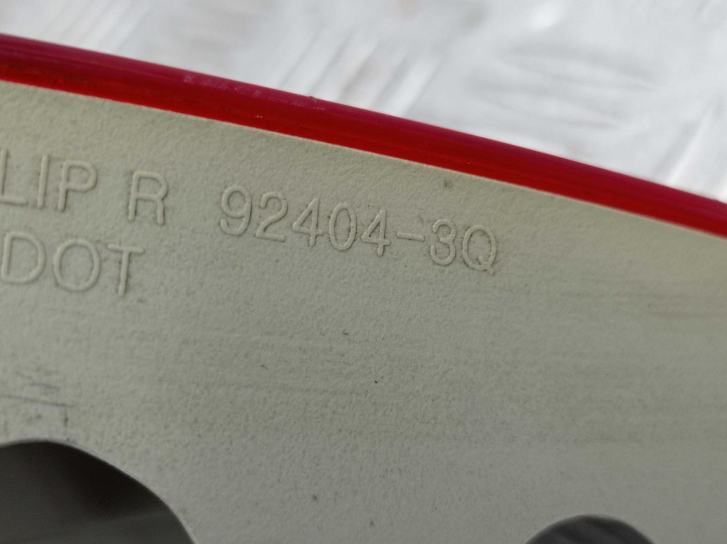 Фонарь задний внутренний правый