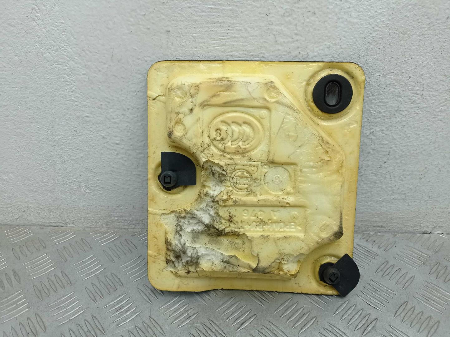 Обшивка багажника