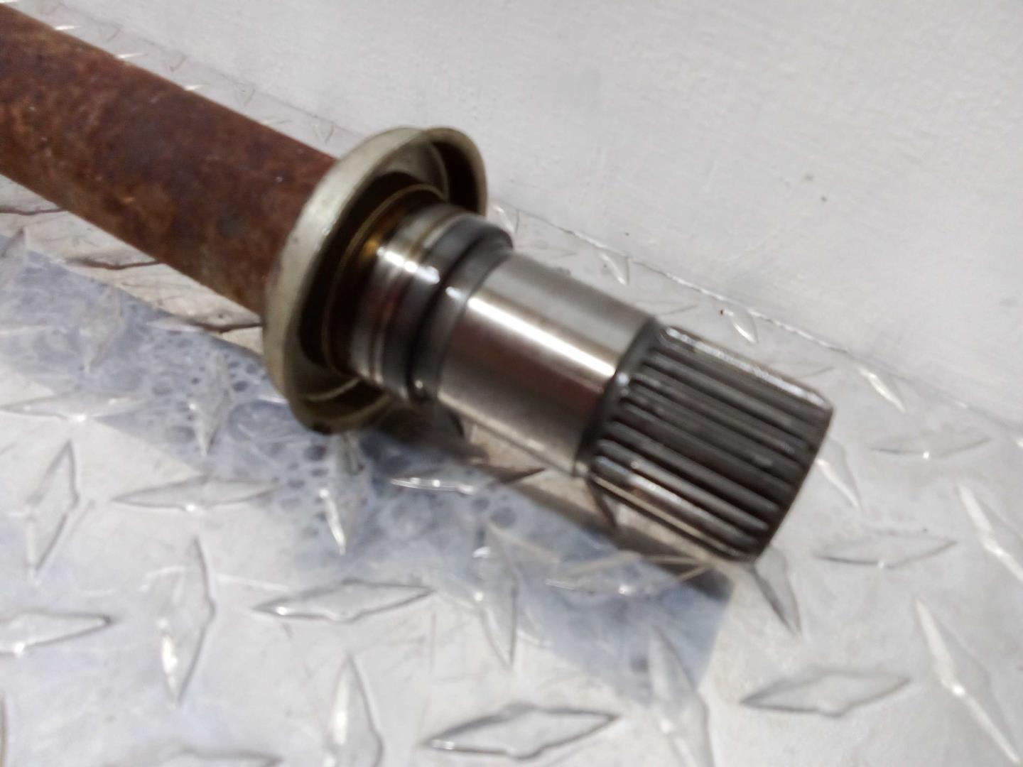 Полуось передняя правая